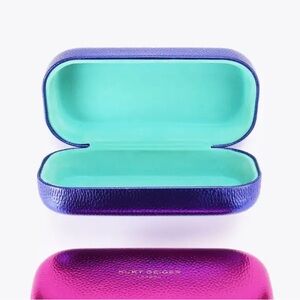 NWT Kurt Geiger Blue Glasses Sunglasses Hard Clamshell Case w/ bottom flaw